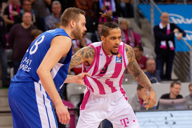 用顽强的毅 用顽强的毅