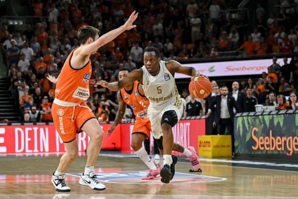 的微妙平衡 的微妙平衡