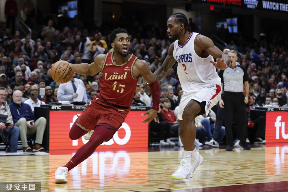 球运动员来 球运动员来