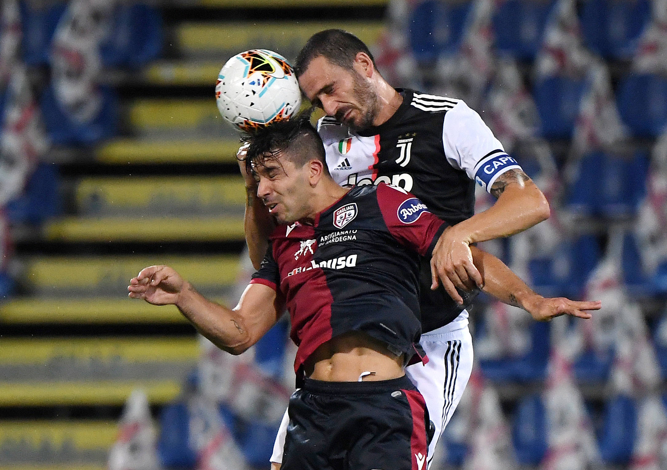 通过坚持自 通过坚持自